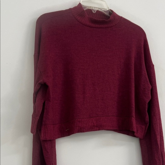 SO Maroon Knit Sweater - Picture 4 of 6